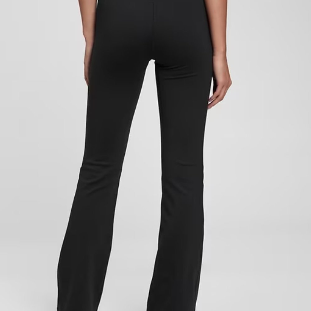 NEW GapFit TruBlack Power Sky High M Regular